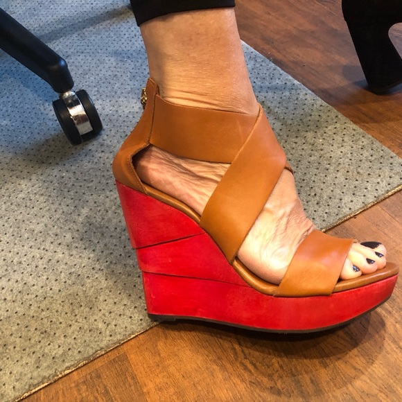 DIANE von FURSTENBERG here $165NWT from NORDSTROM $400. Wedge heels size 9.5 ❤️ - Picture 2 of 16